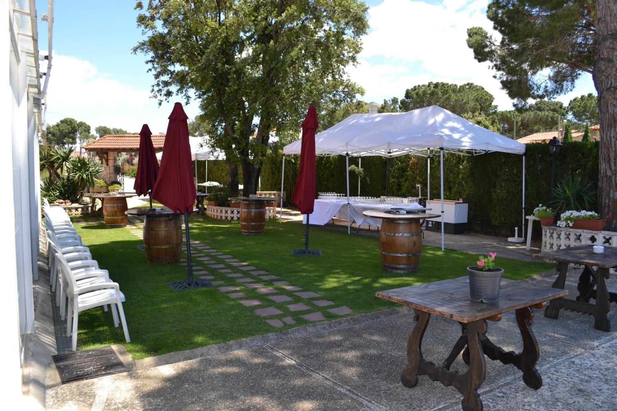 Hotel Restaurant El Bosc Banyeres del Penedes Rom bilde